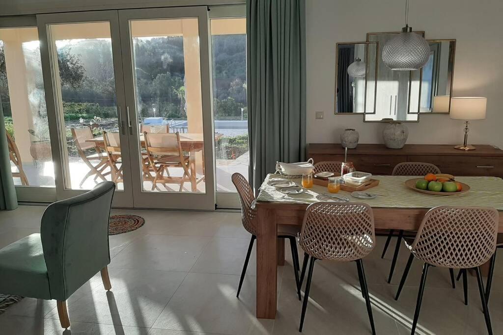 Villa Stefania อายีโอส เยออร์ยิโอส ปากอน ภายนอก รูปภาพ
