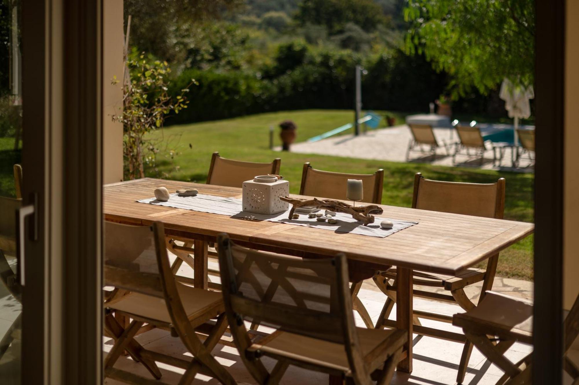 Villa Stefania อายีโอส เยออร์ยิโอส ปากอน ภายนอก รูปภาพ