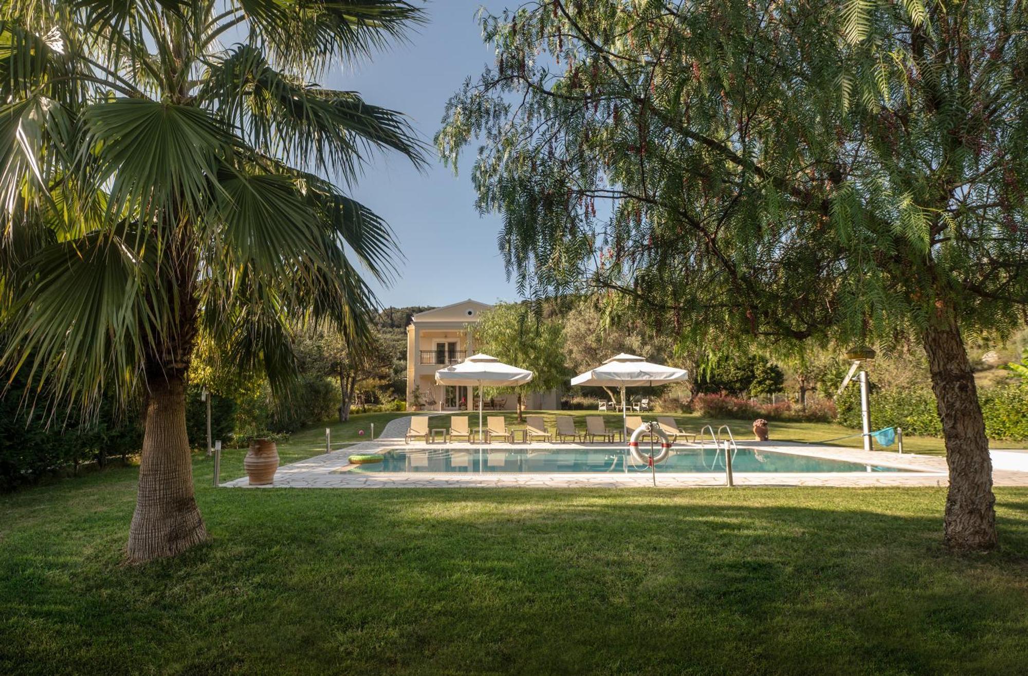 Villa Stefania อายีโอส เยออร์ยิโอส ปากอน ภายนอก รูปภาพ
